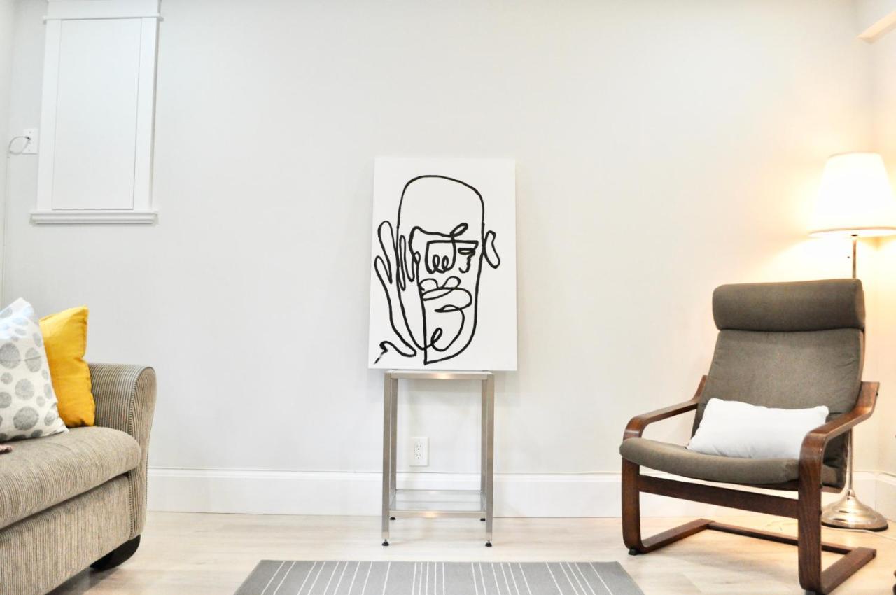 Stylish 1 Bedroom Suite In North Vancouver 10 Mins Ski Exterior photo