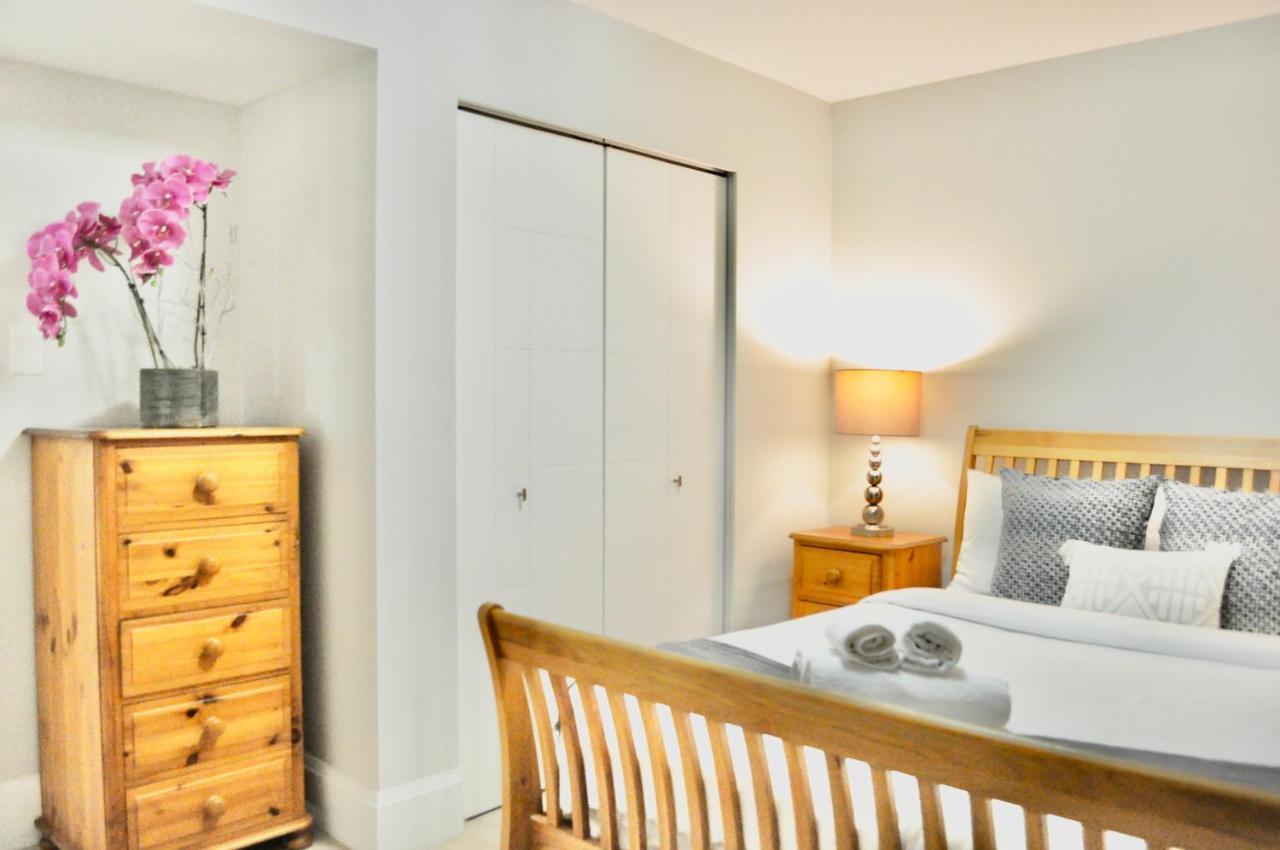 Stylish 1 Bedroom Suite In North Vancouver 10 Mins Ski Exterior photo